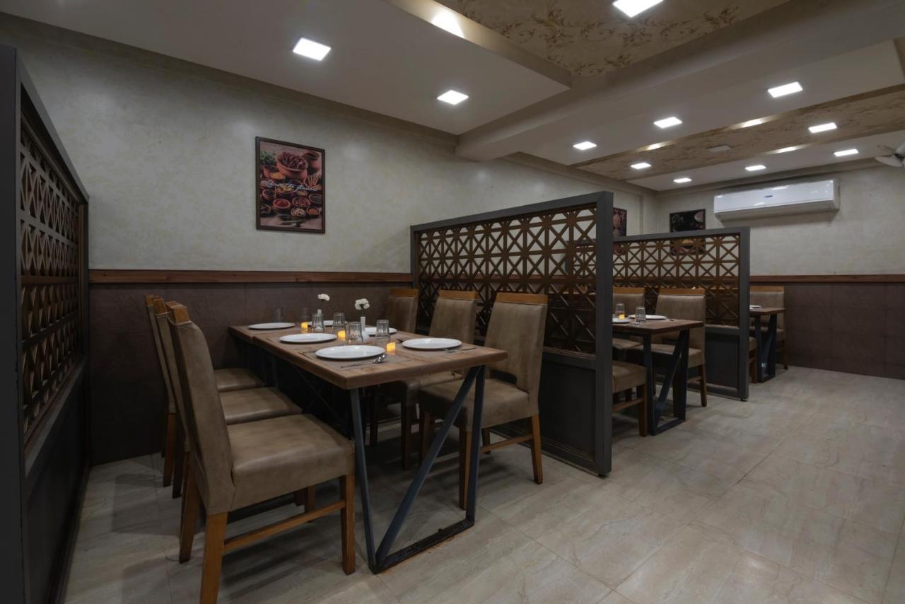 Hotel Monarch International Bangalore Eksteriør billede
