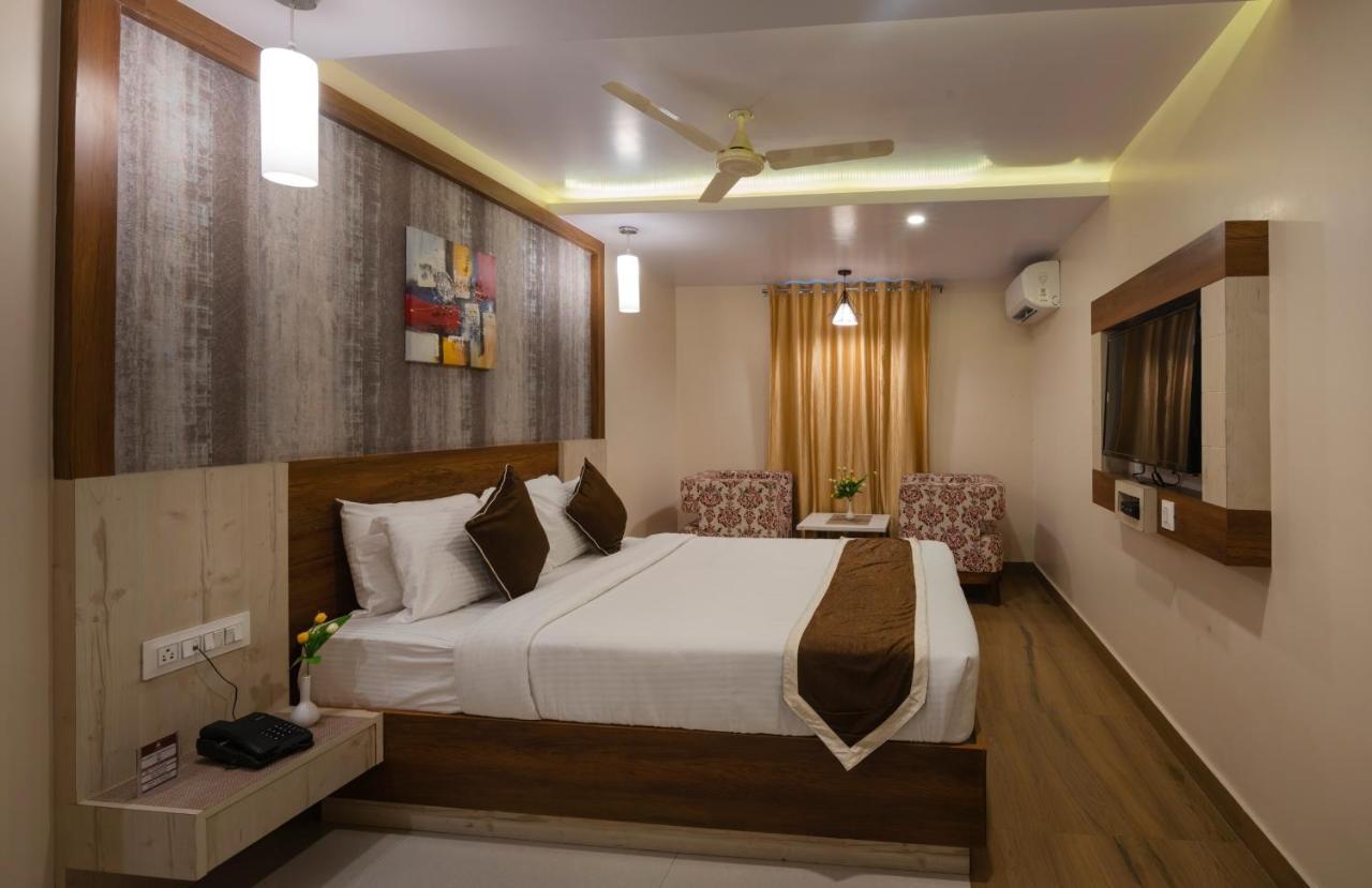 Hotel Monarch International Bangalore Eksteriør billede