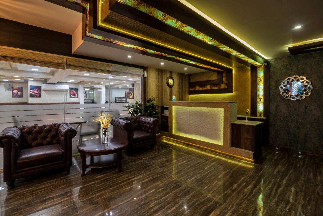 Hotel Monarch International Bangalore Eksteriør billede