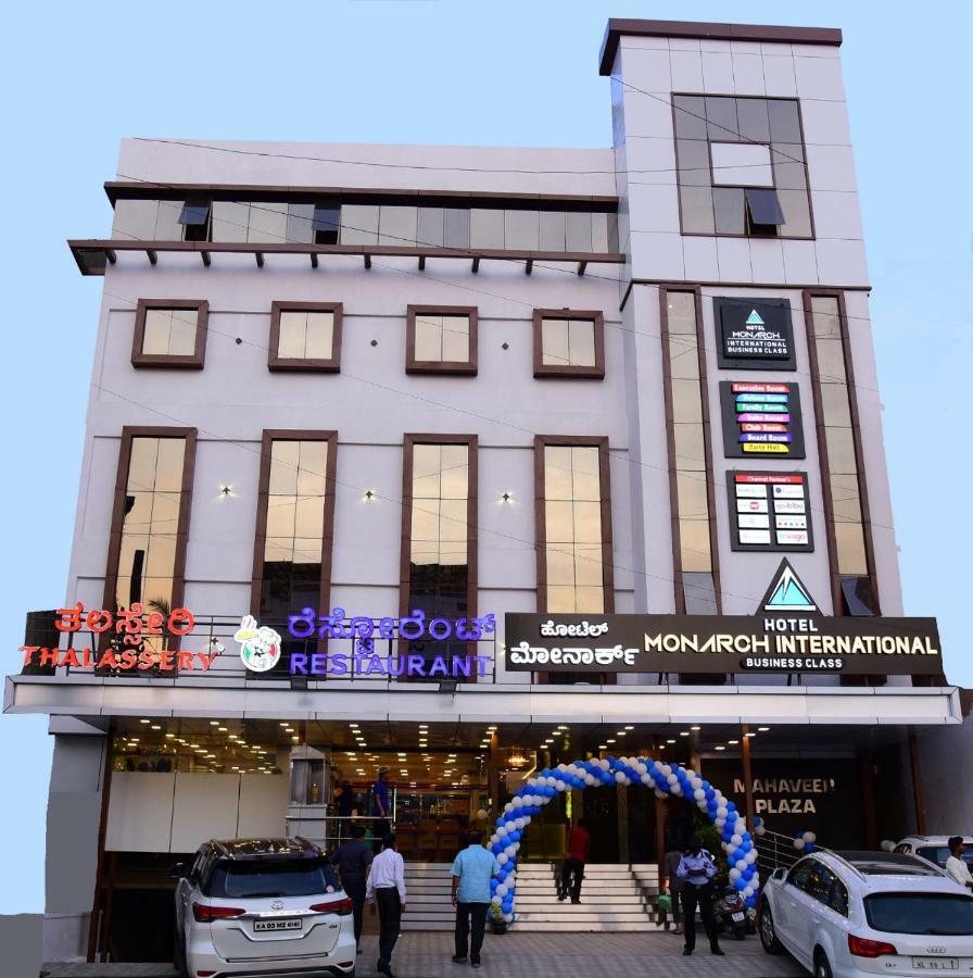 Hotel Monarch International Bangalore Eksteriør billede