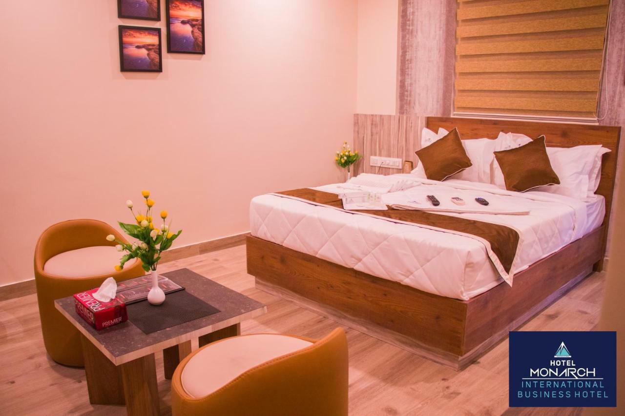 Hotel Monarch International Bangalore Eksteriør billede