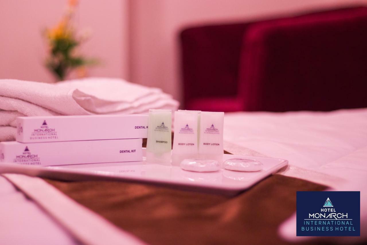Hotel Monarch International Bangalore Eksteriør billede