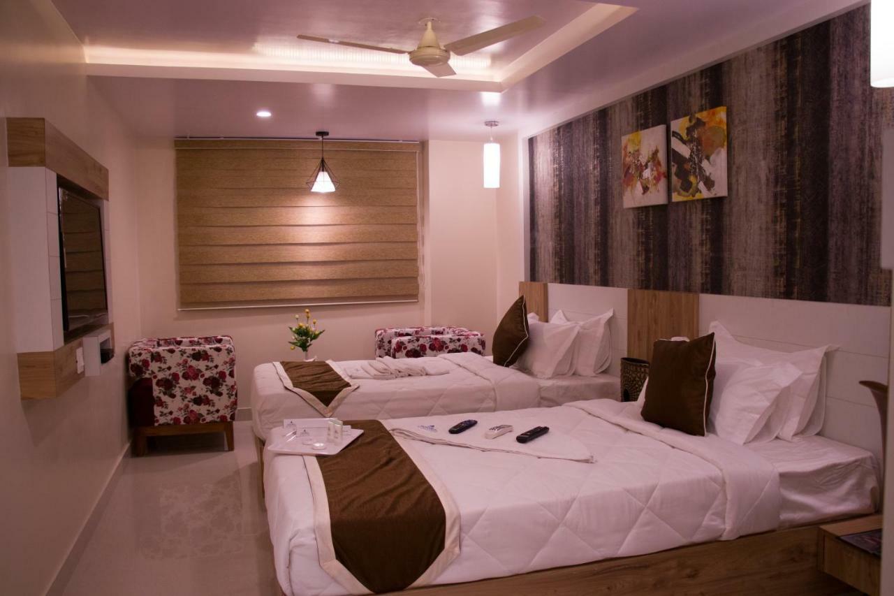 Hotel Monarch International Bangalore Eksteriør billede