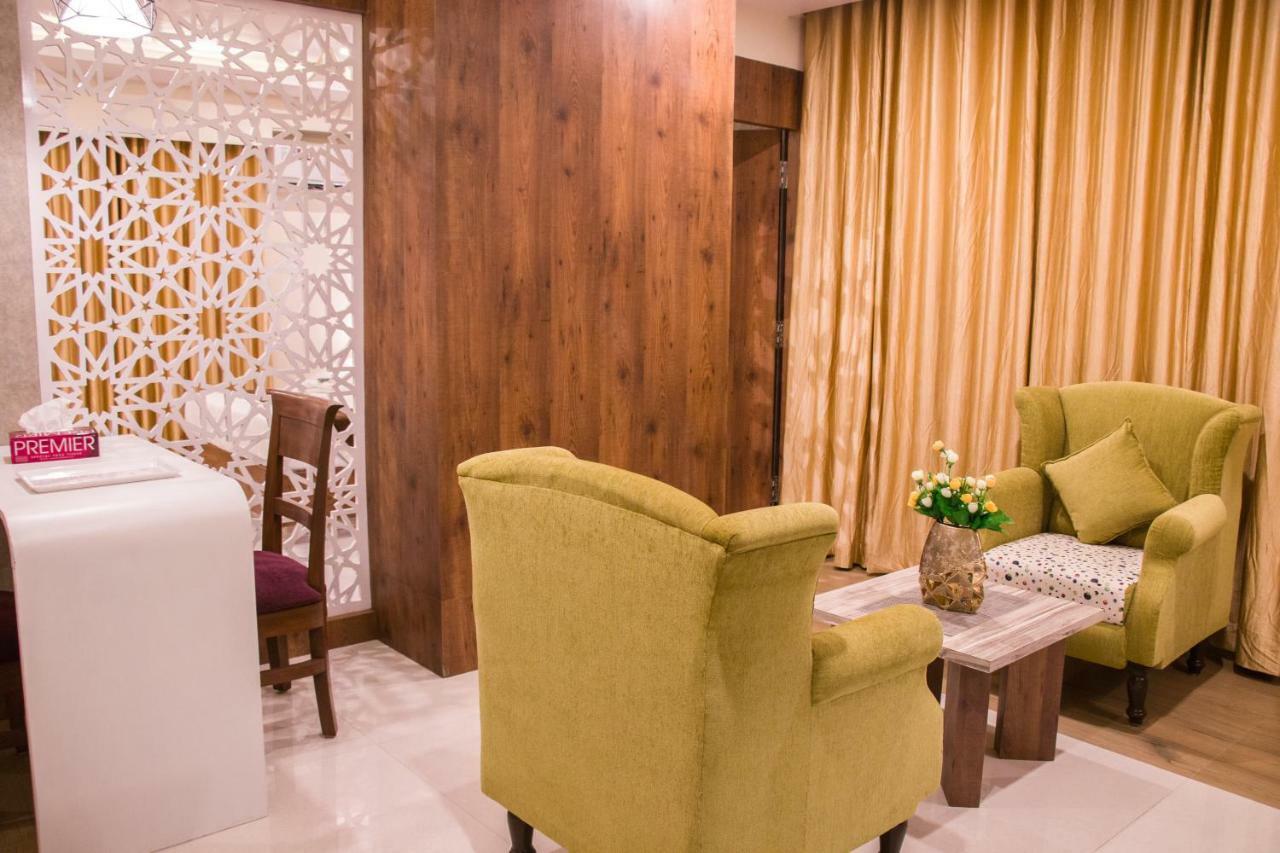 Hotel Monarch International Bangalore Eksteriør billede